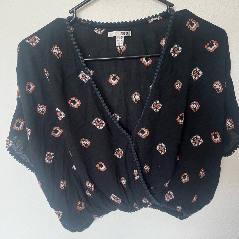 Amuse society cropped blouse